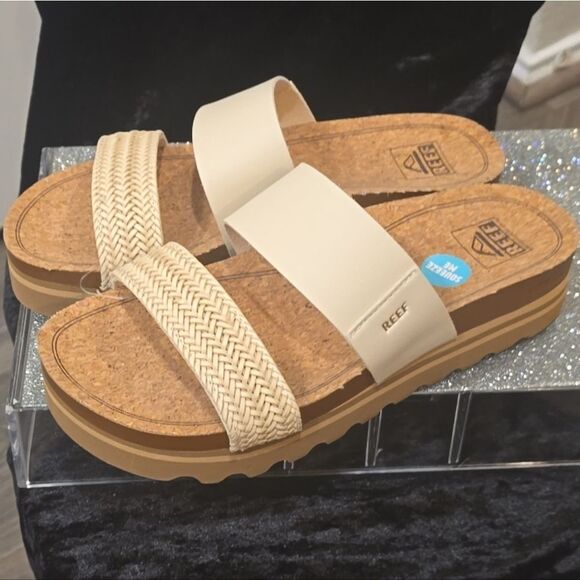 Reef Cushion Vista Hi Sandal- Vintage - Picture 11 of 12